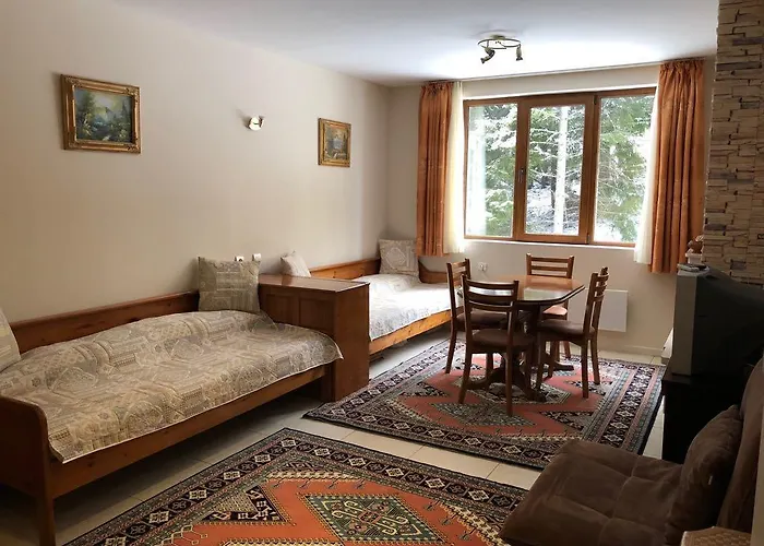 Апартамент Manastira 2 Emo *